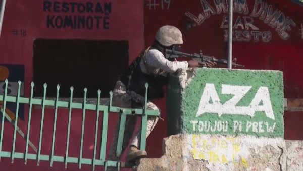 Заключенные сбежали после атаки на тюрьму в столице Гаити