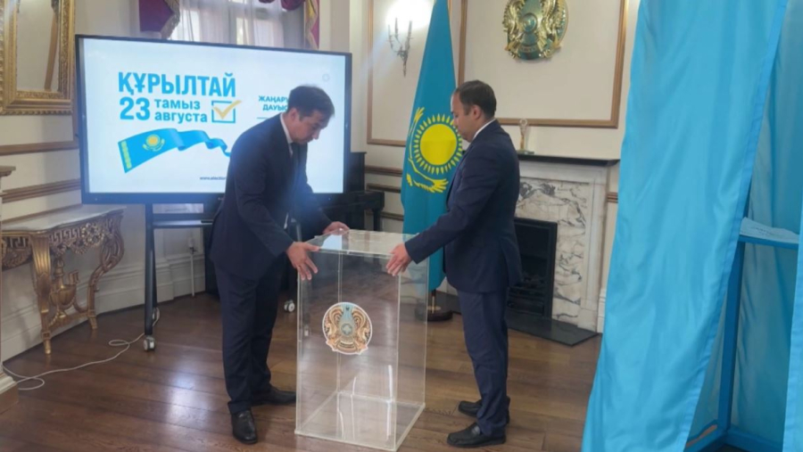 Казахстанцы в Лондоне готовятся к выборам в Курултай