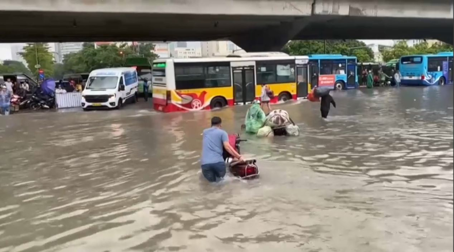Вьетнамды топан су басты