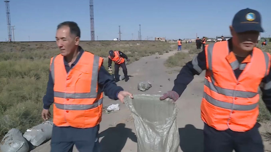 Түркістанда темір жол бойы қоқыстан тазартылды