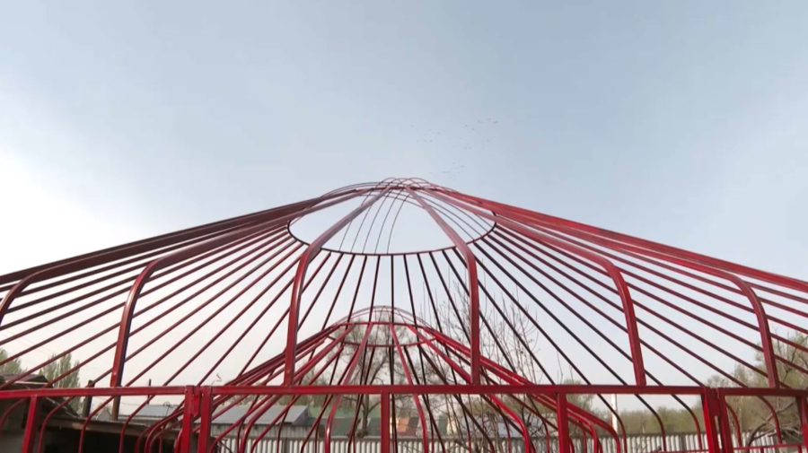 Ауыл кәсіпкері айына 60 киіз үй жасайды