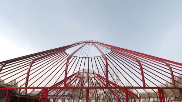 Ауыл кәсіпкері айына 60 киіз үй жасайды