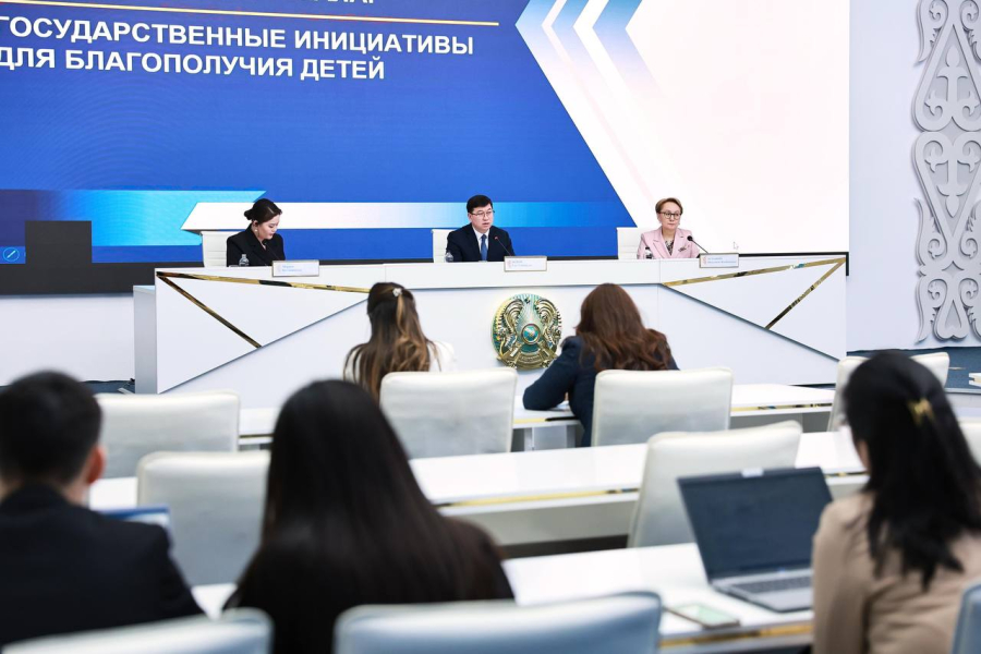 Застройщики Казахстана обязаны устанавливать оконные замки