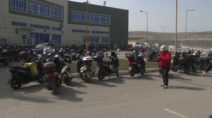 Около четырёх тысяч мопедов получили номерные знаки в Алматы