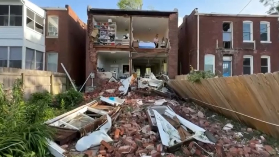 Торнадо повредил почти 5 тысяч домов в Сент-Луисе