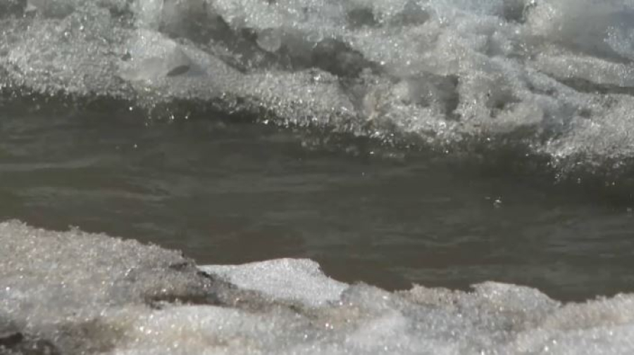 Сброс воды из крупнейших водохранилищ проводят в Казахстане