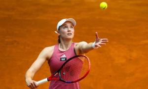 Теннисистка Елена Рыбакина снялась с турнира в Мадриде
