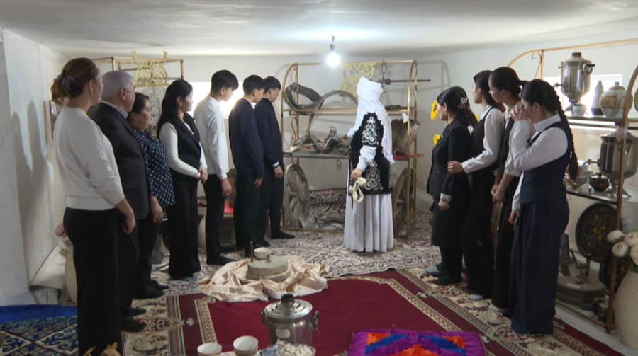 Жамбыл облысында зейнеткер жертөледен мұражай ашты