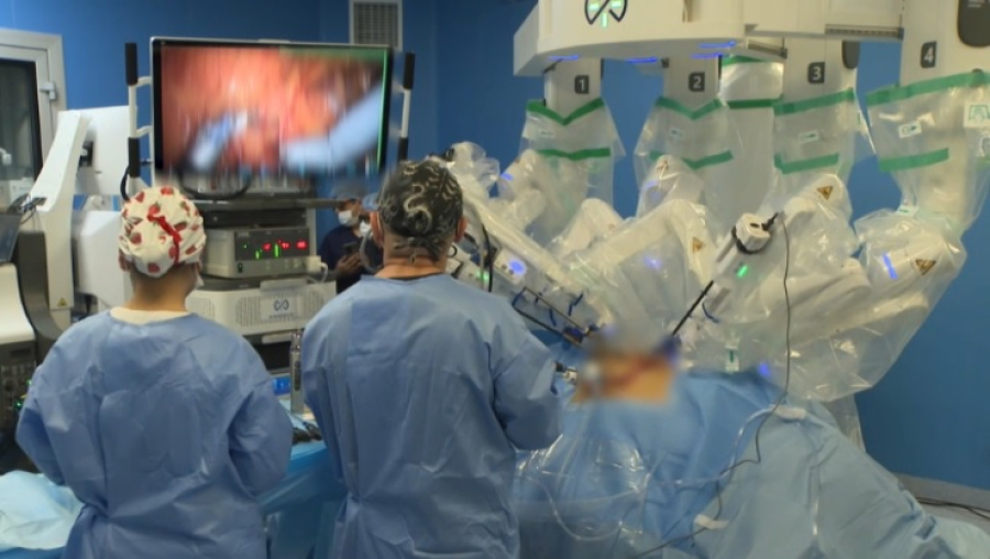 Хирург из Пекина дистанционно прооперировал пациента в Алматы