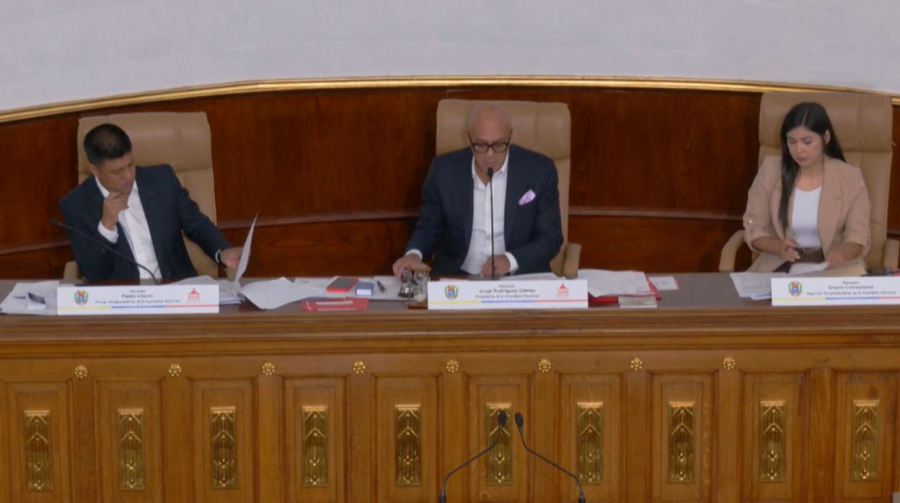 Венесуэла алтын өндіруге инвесторлар тартады