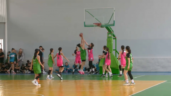 Чемпионат Казахстана по баскетболу среди молодежи начался в Туркестане