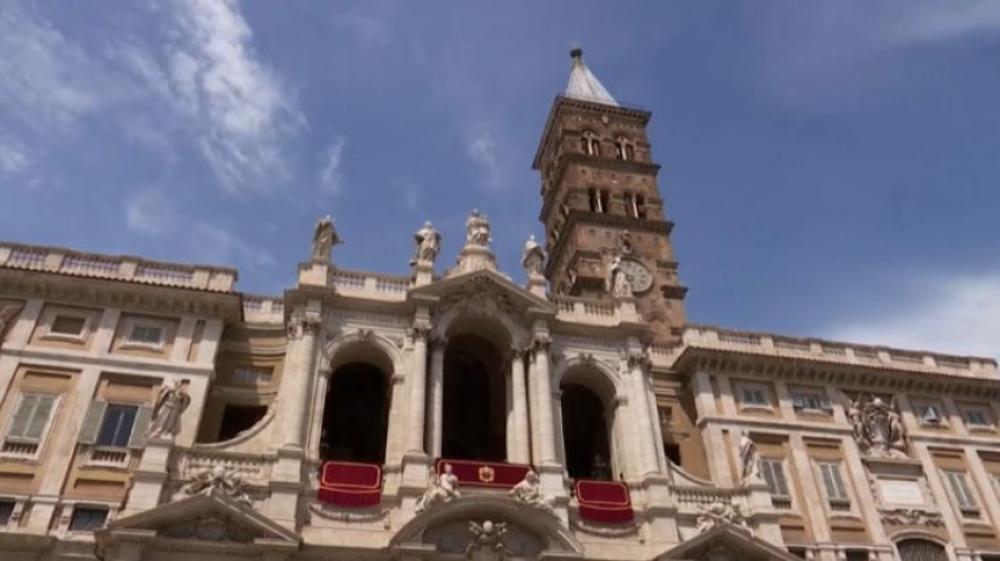 Кто будет представлять католиков Казахстана на похоронах Папы Римского 