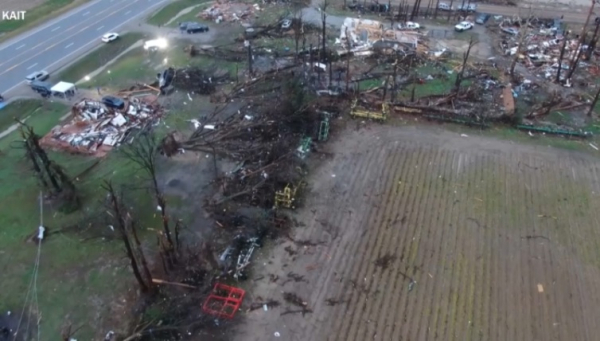 Торнадо унес жизни 7 человек на юго-востоке США