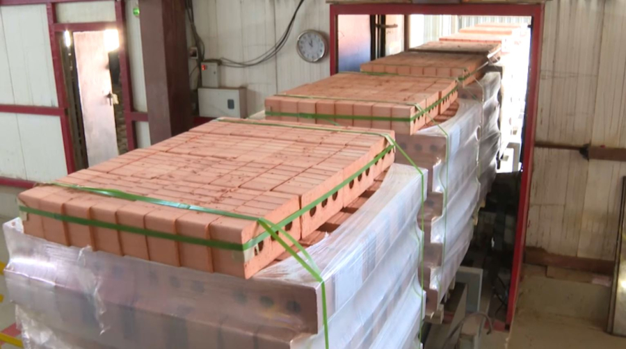 Производство кирпичей увеличивают в Акмолинской области