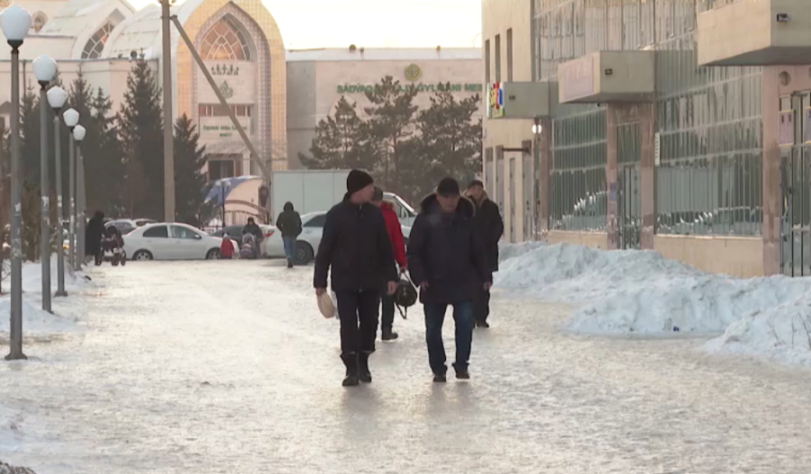 Непогода в Астане: в акимате обратились к горожанам