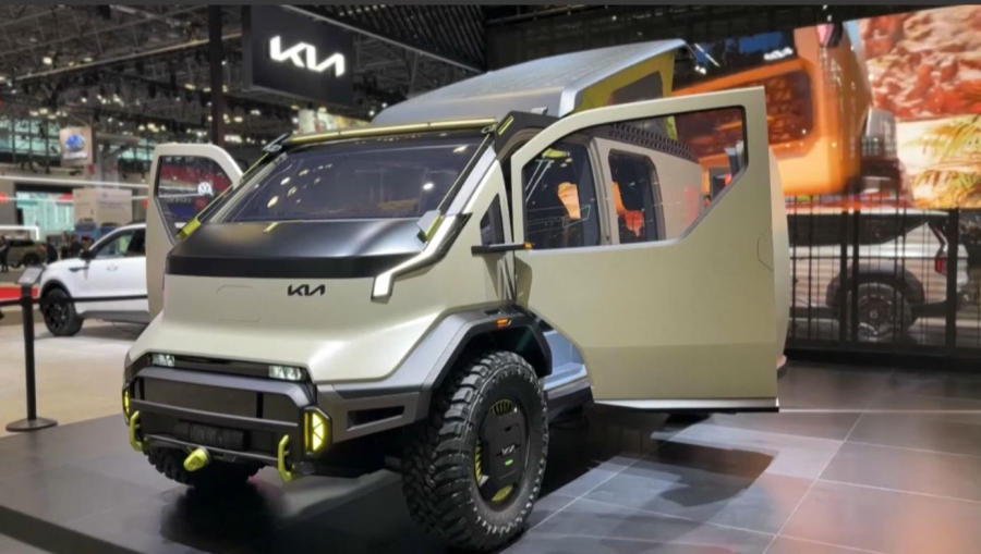 Нью-Йоркте автокөлік көрмесі ашылды