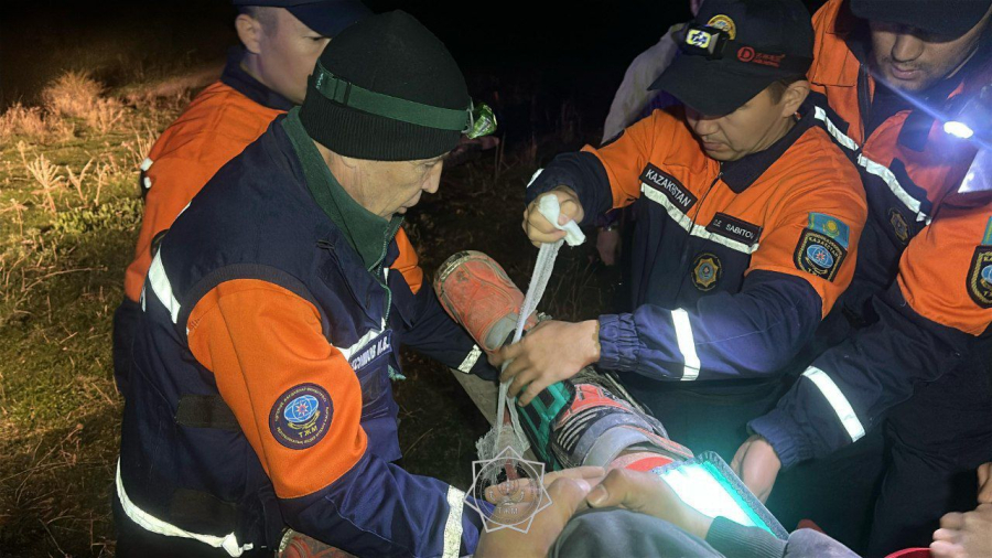 Турист сломал ногу в горах Алматы