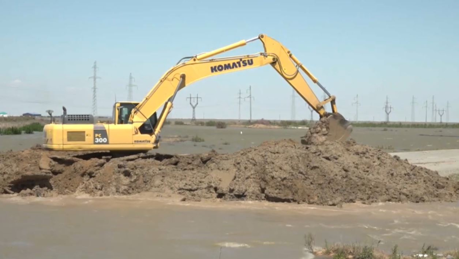 Атырауда Соколок каналына бөгет салған мердігер қалалық әкімдікпен соттасып жүр