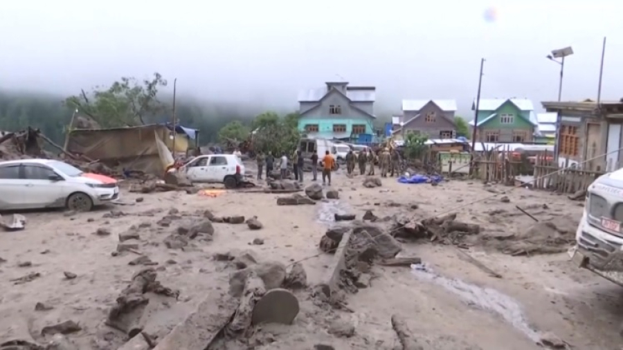 56 человек стали жертвами наводнений в Индии