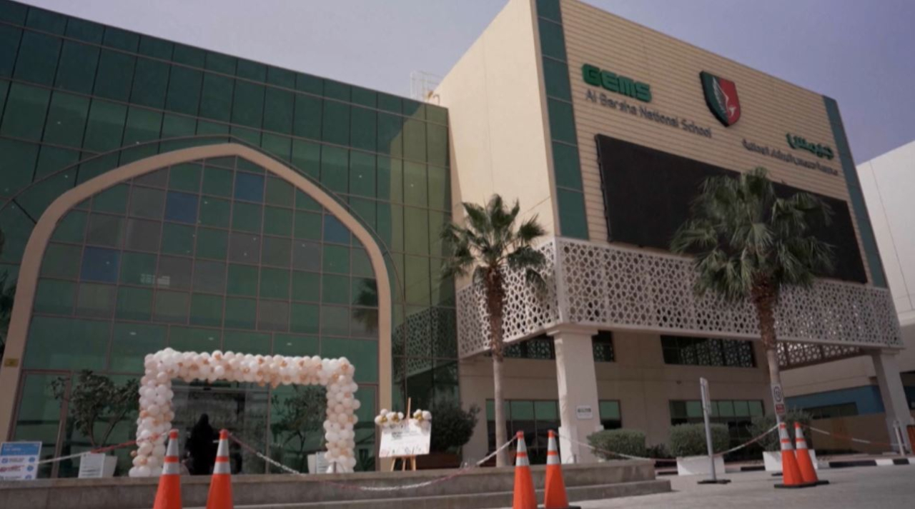 БАӘ-де оқушылар мектепке оралды