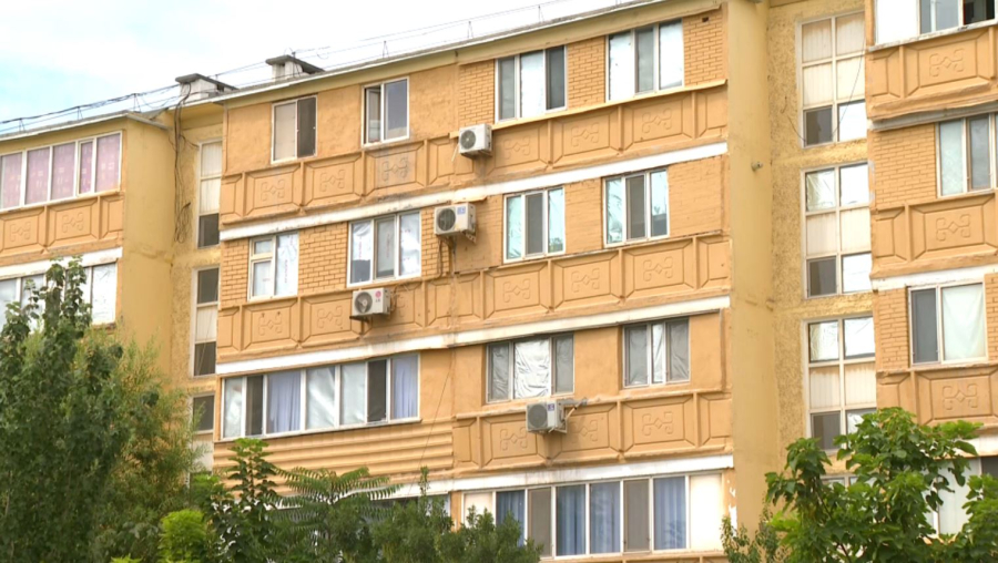 Қызылордада көп қабатты үйлердің терезесіне қауіпсіздік торы орнатылады