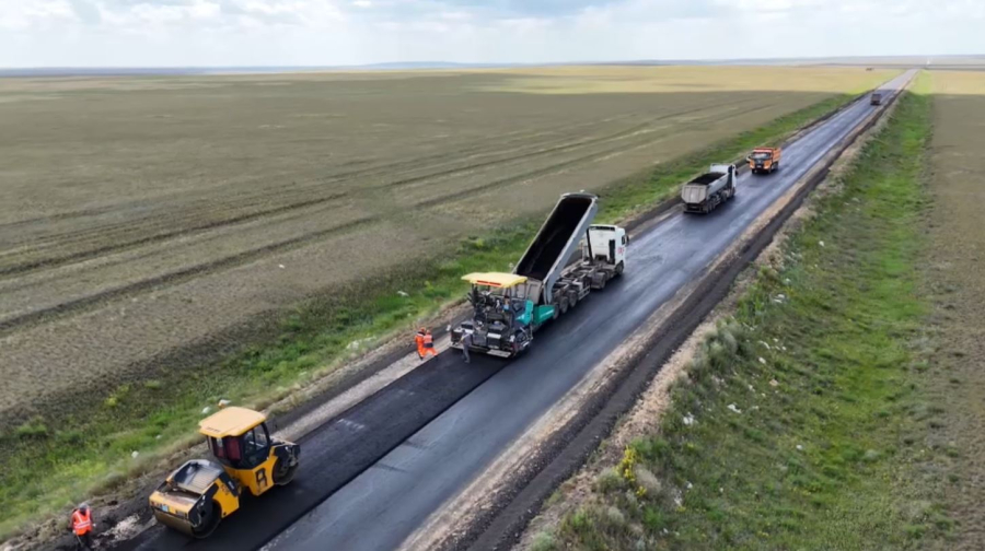«Қарабұтақ-Қостанай» жолына жөндеу жұмыстары жүргізіліп жатыр