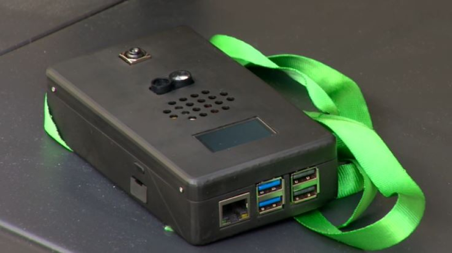 Смарт-гид для незрячих людей представили в Астане