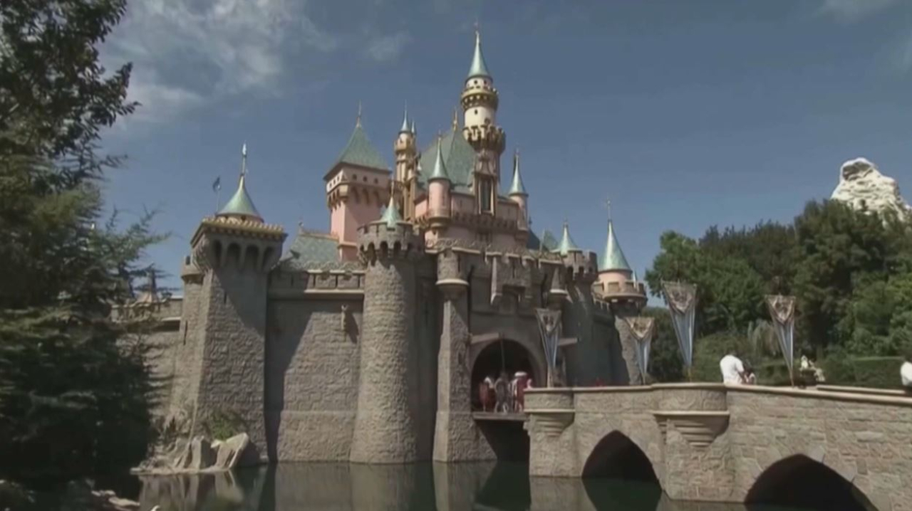 Disney сокращает тысячу сотрудников