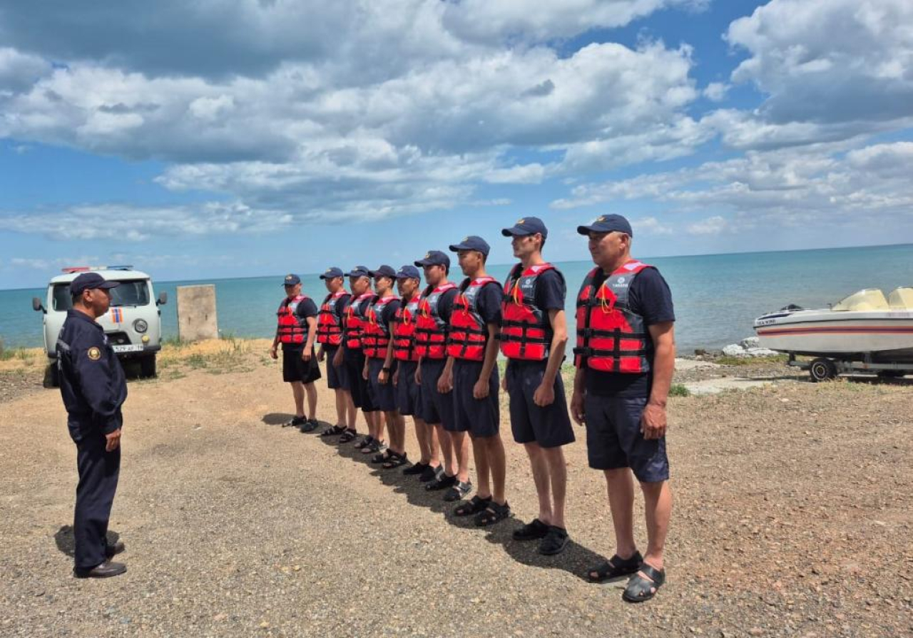 На побережье озера Балхаш усилены меры безопасности