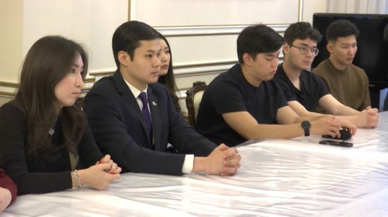 Казахстанцы в Бельгии готовятся к участию в референдуме