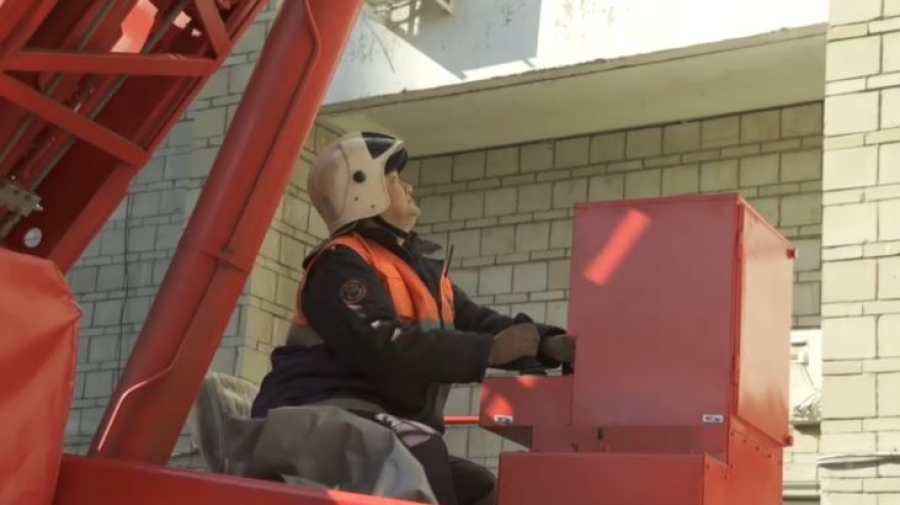 Новую пожарную технику протестировали в Усть-Каменогорске