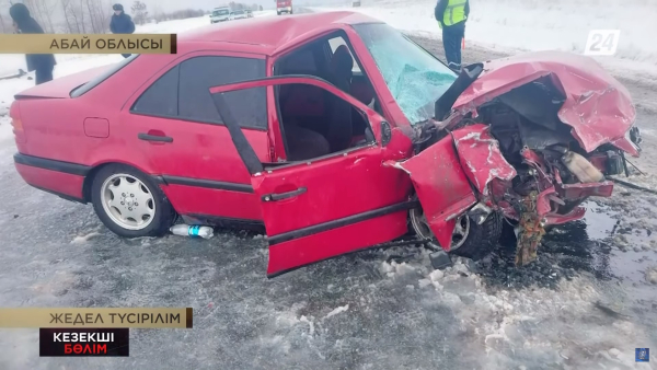 Абай облысында екі жеңіл көлік бетпе-бет соқтығысты | Кезекші бөлім