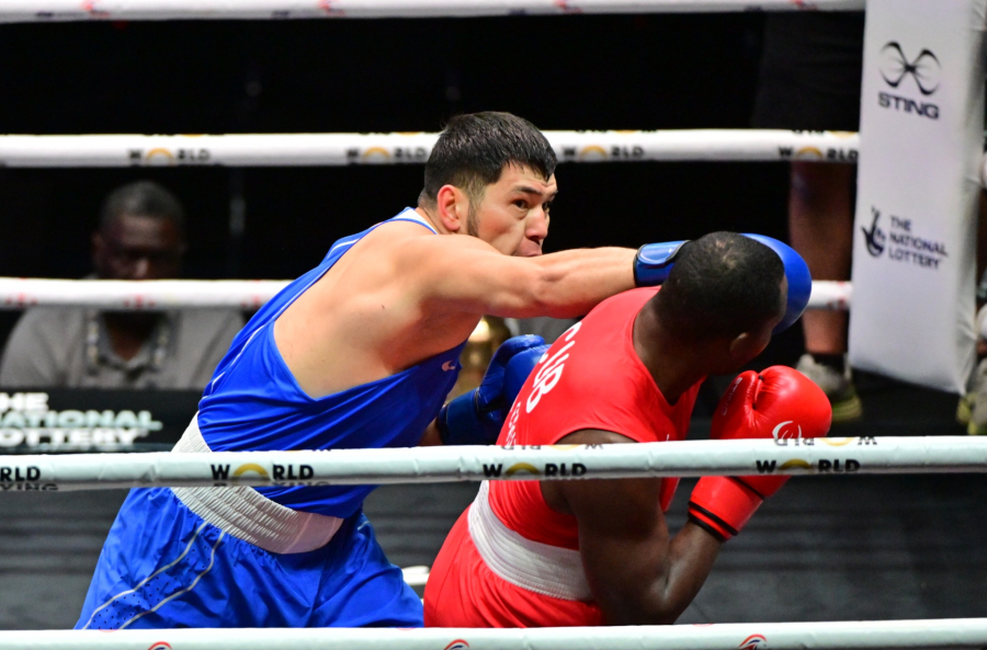 Айбек Оралбай бокстан Әлем чемпионатының финалына жолдама алды