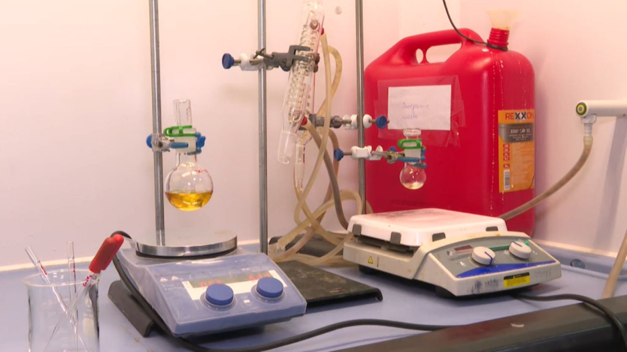 12 cәуір – Ғылым қызметкерлерінің күні