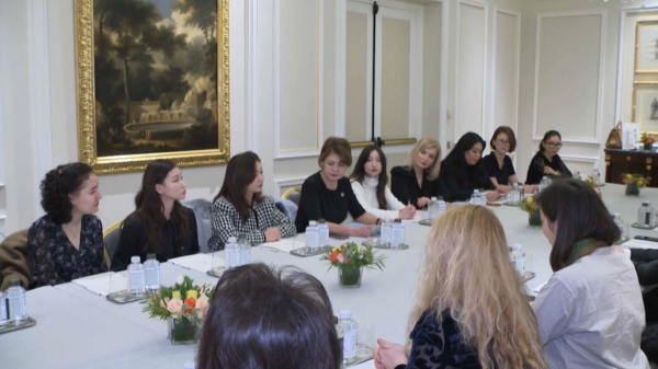 А. Балаева Италиядағы қазақстандық жастармен жүздесті