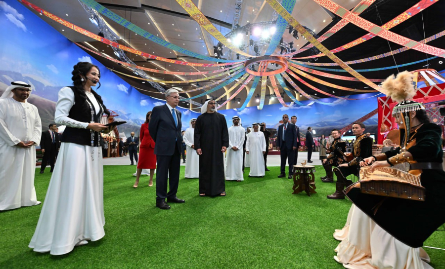 Президент Казахстана и Наследный принц Абу-Даби посетили выставку «Этноаул»