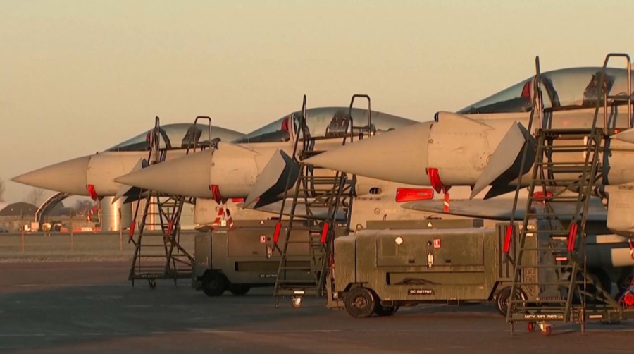 Великобритания разрешила США использовать базы