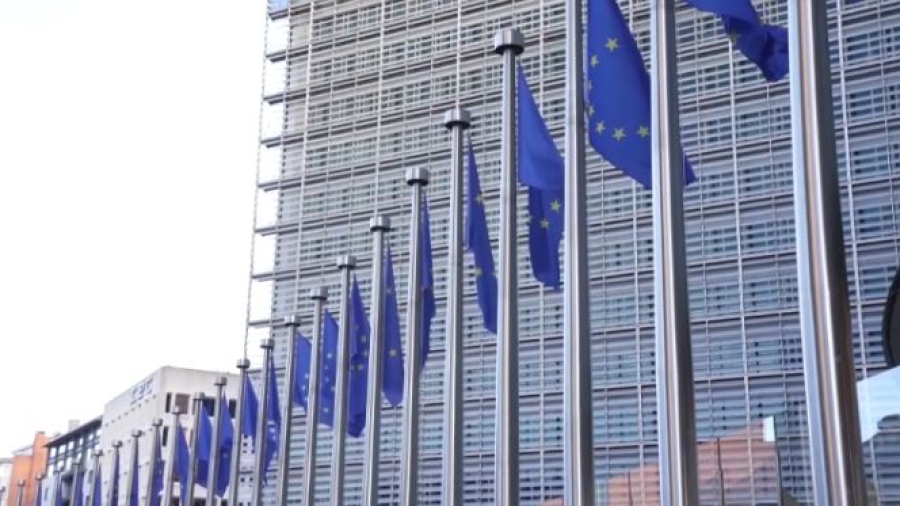 ЕС приостановит торговое соглашение с США