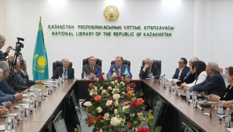 Сборник эссе Кул-Мухаммеда презентовали в Национальной библиотеке