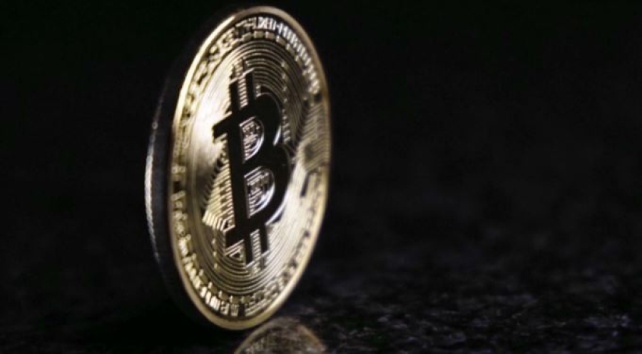 Биткоин подешевел до 75 тысяч долларов