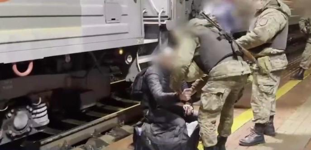 Теміртауда есірткі өндірісін ұйымдастырған күдікті Ресейден елге жеткізілді