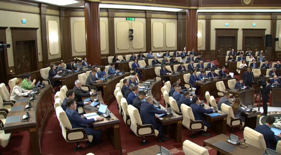 Мәжіліс қорытынды отырыс өткізді