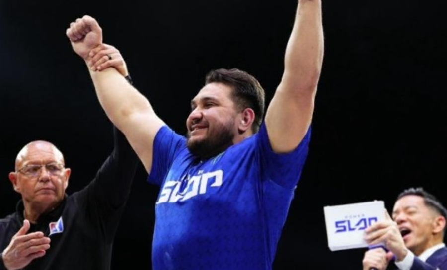 Казахстанец отметился новым достижением в лиге президента UFC