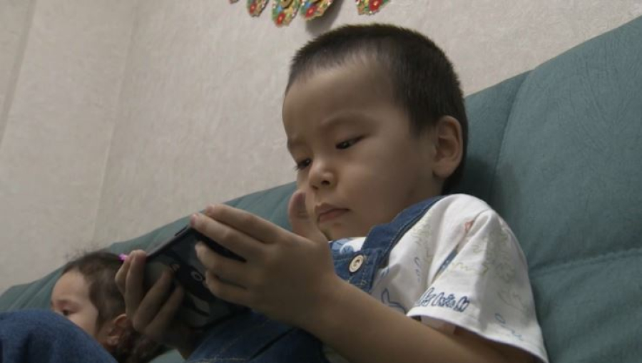 Безопасный интернет для детей: когда появятся детские SIM-карты