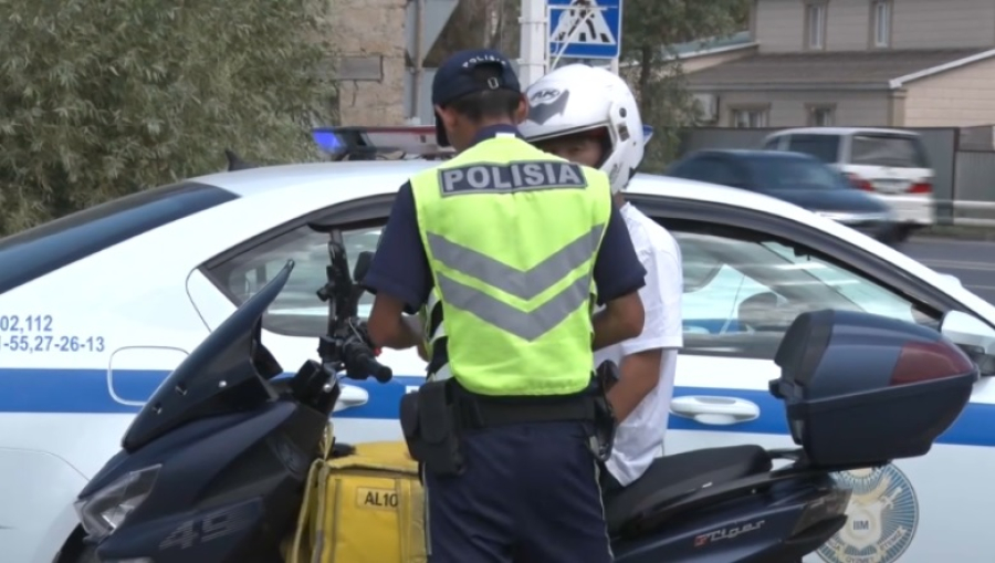 Штрафовать мопедистов начали в Атырау