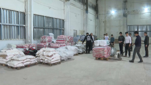 Больше 40 тонн гумпомощи собрали за сутки в Шымкенте