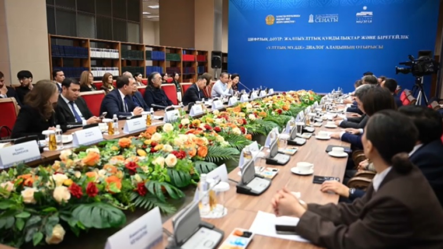 Диалог о духовных ценностях в век ИИ состоялся в Астане