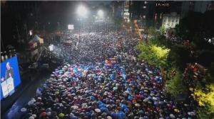 Митинг в поддержку президента прошел в Сербии