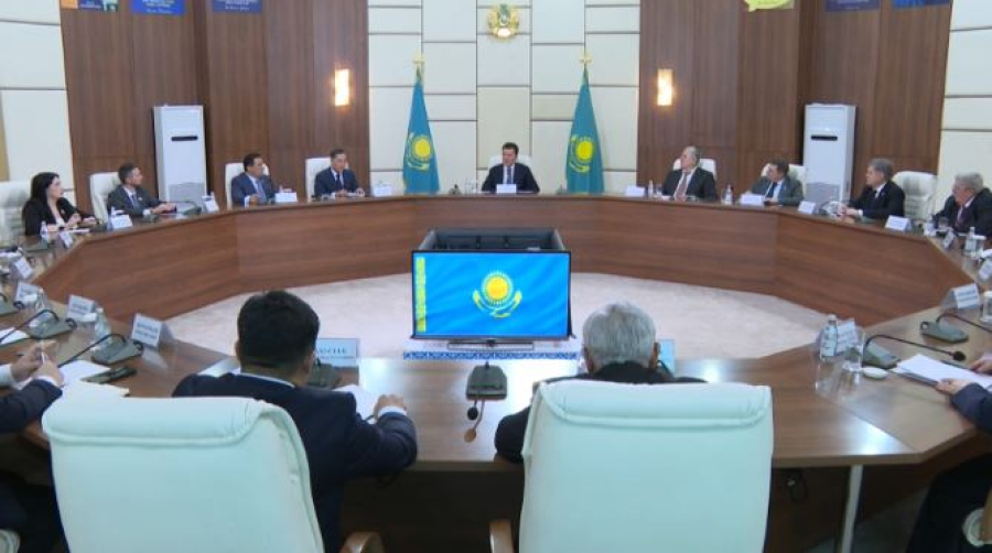 Госсоветник встретился с руководителями республиканских этнокультурных объединений