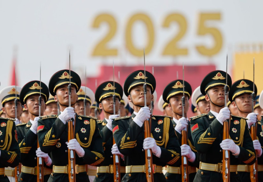 Военный парад состоялся в Китае